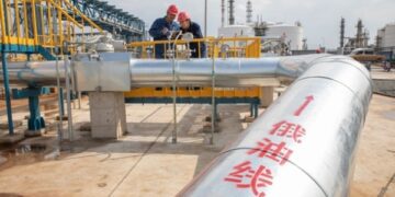 РФ знижує ціни на нафту для Китаю, щоб компенсувати “втрату” Індії – ЗМІ