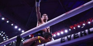 Медина успішно захистив титул у найлегшій вазі