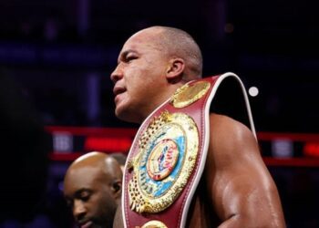 Важковаговики Вордлі та Дюбуа зустрінуться на рингу 9 травня