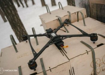 Захисникам Сумщини передали понад 100 дронів на оптоволокні, – голова ОВА Олег Григоров