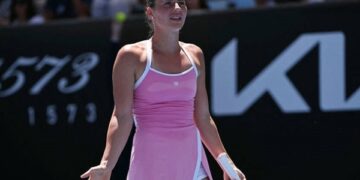 Костюк достроково знімається з чергового турніру