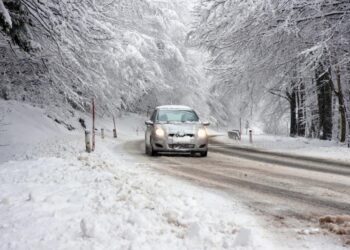 Як заїхати і з’їхати з гірки взимку: лайфхаки для водіїв-початківців