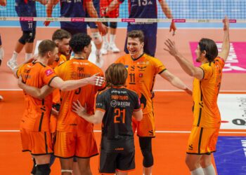 Легенда збірної Німеччини отримав нагороду за перемогу Барком-Кажанів