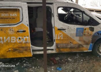 На Сумщині через удар по автомобілю Укрпошти важко поранений чоловік