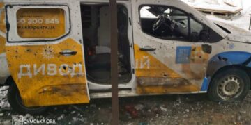 На Сумщині через удар по автомобілю Укрпошти важко поранений чоловік