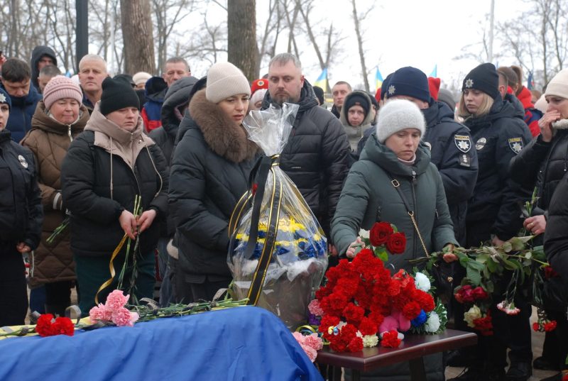 Навіки разом: у Шостці поховали подружжя Славських, які загинули при виконанні службових обов’язків