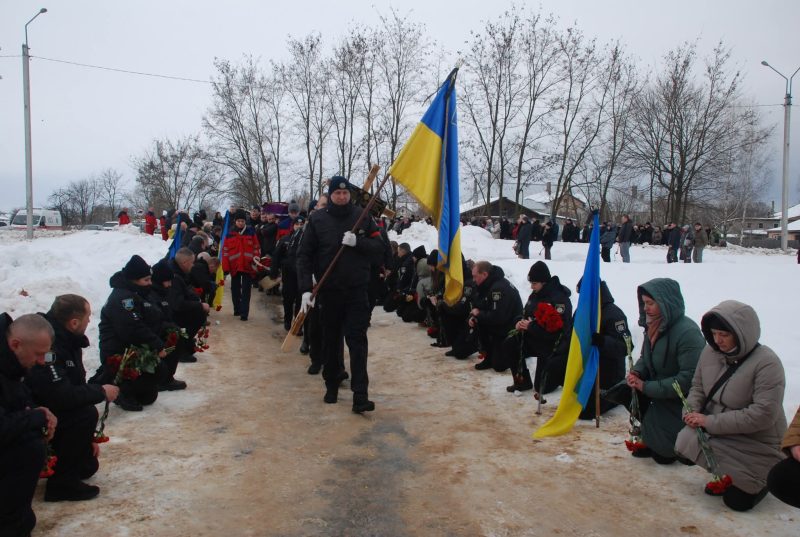 Навіки разом: у Шостці поховали подружжя Славських, які загинули при виконанні службових обов’язків