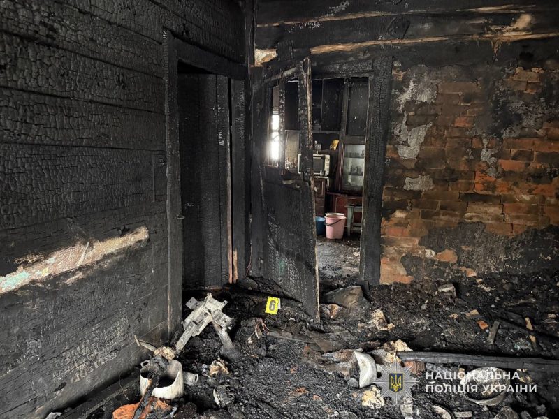 Пожежа у Кролевці: через сварку чоловік підпалив будинок знайомого + Фото