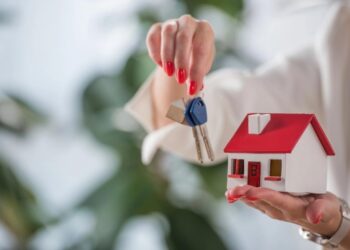 Що буде з цінами на приватні будинки на Київщині: експерти дали прогноз на весну