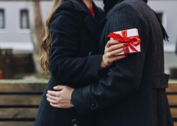 Що подарувати на 14 лютого чоловікові: 12 ідей, якщо шкарпетки вже були