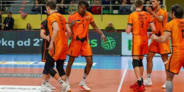 Таблиця ПлюсЛіги. Де Барком-Кажани та дуель команд українців за лідерство