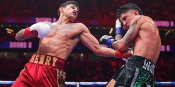 Тімоті Бредлі закликав Барріоса завершити кар’єру після поразки від Гарсії