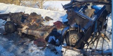 У прокуратурі оприлюднило фото знищеної росіянами автівки, у якій загинули двоє жителів Шосткинської громади