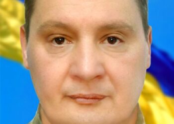 У Шостці провели в останню путь водія ЗСУ Андрія Лакозу