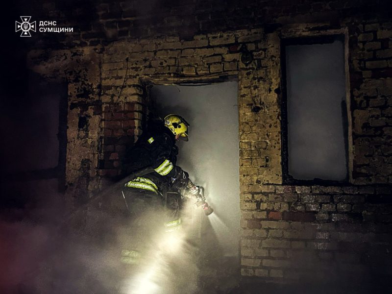 У Шосткинському районі на пожежі в житловому будинку загинула 78-річна жінка