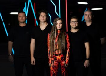 Валерія Охтирчанка разом із Заслуженим Зразково-показовим оркестром ЗСУ презентують пісню «Хто вам сказав, що я слабка»