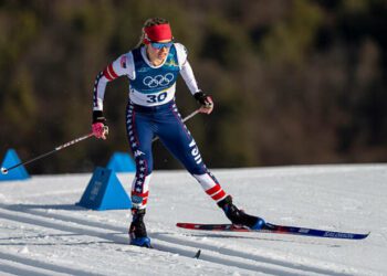 Важко дихала. Чемпіонка Тур де Скі пробігла гонку ОІ-2026 з травмою ребра