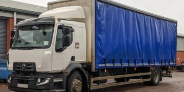 У лютому українці придбали 880 вантажівок: які марки найчастіше обирали