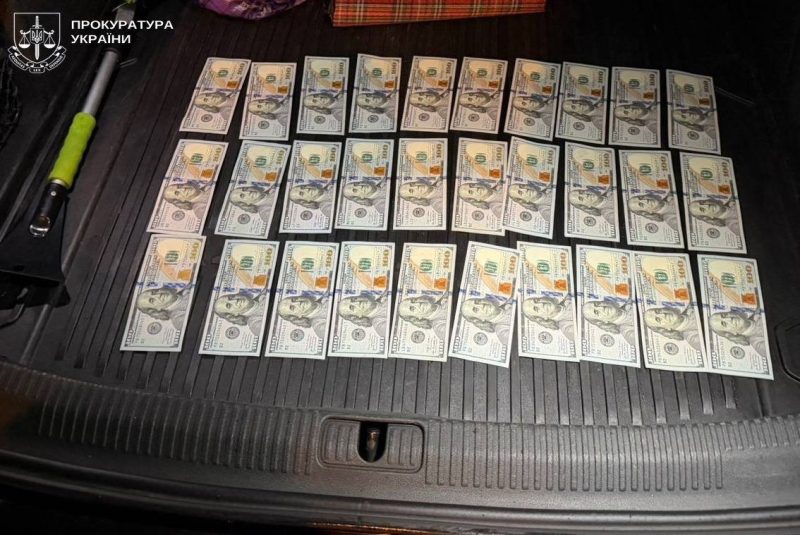 У Сумах викрито адвокатку, яка за 7 000 доларів обіцяла оформити військовозобов’язаному відстрочку від мобілізації