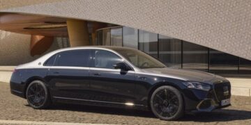 Mercedes представив оновлений Maybach S-Class 2026, який втратив свій головний символ (ФОТО)