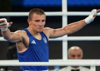 Хижняк уклав суперника на ринг у першому раунді