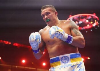 WBC зробила поєдинок Усик – Верховен титульним