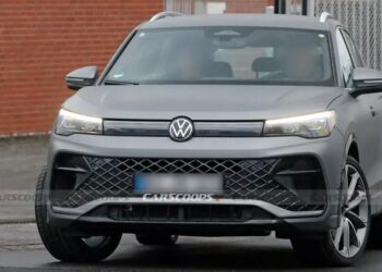 Найшвидший Volkswagen Tiguan розсекретили до презентації (ФОТО)
