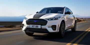 Ford представив Mustang Mach-E 2026 у стилі легендарного California Special (ФОТО)