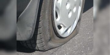 Як залатати пробите колесо, якщо немає запасного