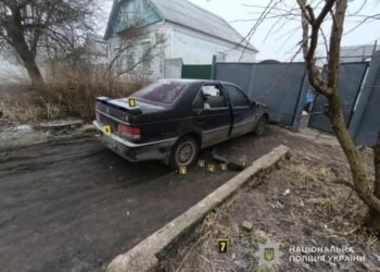 Підпалив авто на ґрунті неприязних відносин: у Путивлі поліція затримала 19-річного юнака