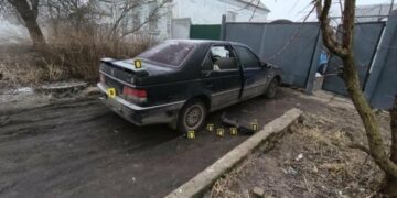 Підпалив авто на ґрунті неприязних відносин: у Путивлі поліція затримала 19-річного юнака