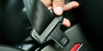 Чи фіксують камери непристебнутий ремінь в Україні