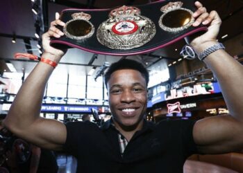 Бій за звільнений титул Джервонти Девіса: визначено претендентів