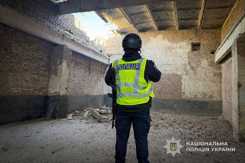 Четверо людей травмовано, серед них діти: поліція Сумщини документує наслідки ворожих обстрілів