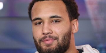 Ітаума поставив під сумнів титульний статус бою Усика з Верховеном