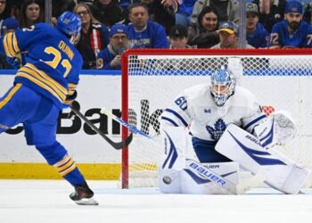 НХЛ: Баффало дотиснув Торонто в серії булітів
