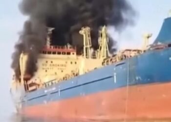 Іран атакував власний танкер біля Ормузької протоки, – Reuters