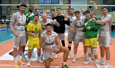 Янчук та Панатінаїкос з камбеком перемогли середняка чемпіонату Грації