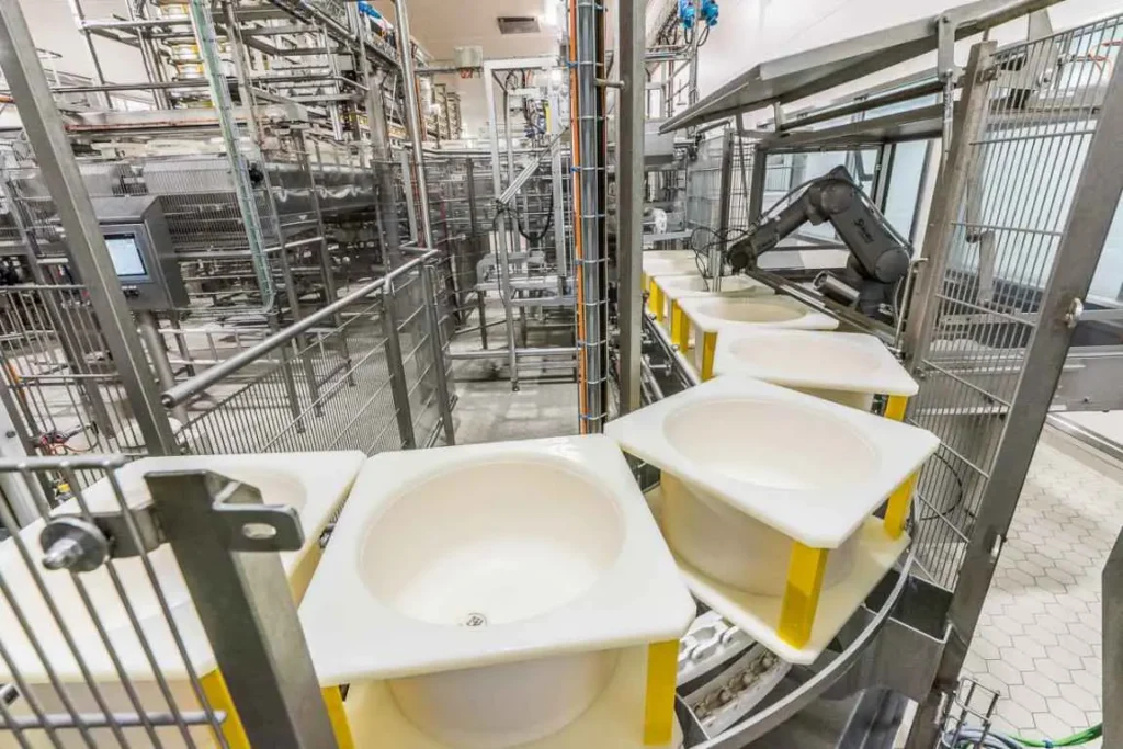 обладнання для сироварні