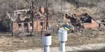 Покровка на Сумщині під контролем ЗСУ: воїни встановили український прапор у селі