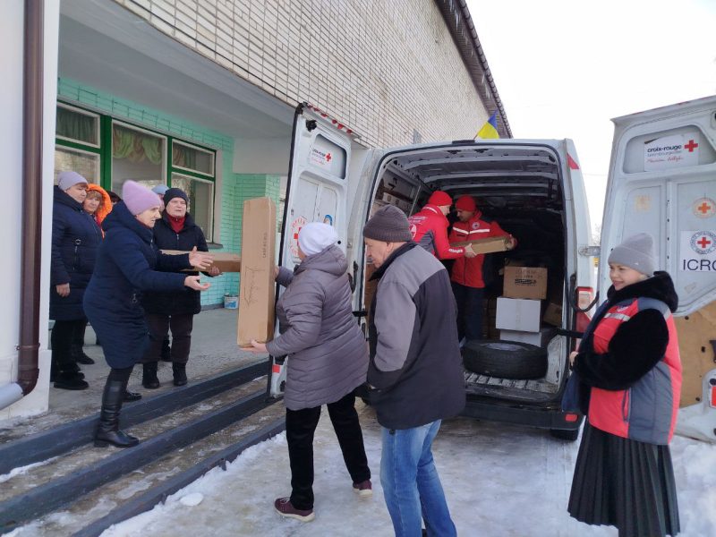 Шосткинська громада отримала 50 розкладних ліжок для пунктів обігріву