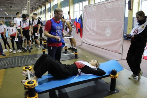 Спорт в окупованому Донецьку: &laquo;норми ГТО&raquo; замість міжнародних змагань