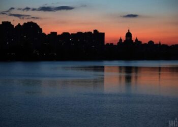 У Києві перебої зі світлом та водою: що відомо