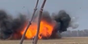 Вибухотехніки поліції Сумщини знищили бойову частину ударного ворожого БпЛА (ВІДЕО)