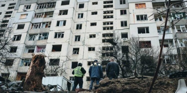 Триває ліквідація наслідків ворожої нічної атаки на місто Суми