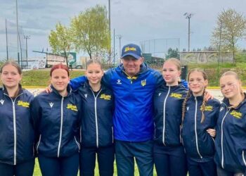 Збірна України, в складі якої сумські спортсмени, завоювала срібло на турнірі з софтболу у Празі