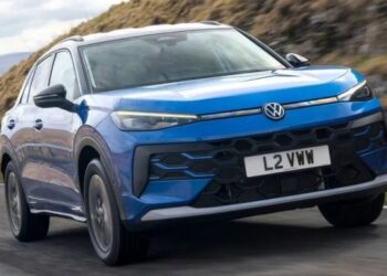 Новий недорогий кросовер Volkswagen на базі Golf показали в деталях (ФОТО)