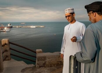 Трафік суден через Ормузьку протоку досяг найвищого рівня – ЗМІ