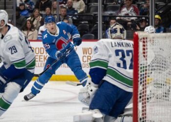 НХЛ: Колорадо та Ванкувер влаштували гольове шоу