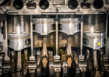 Забудьте про електромобілі: з’явилося нове паливо для двигунів внутрішнього згоряння